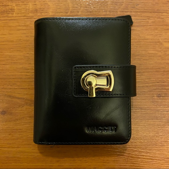 FREE IN BUNDLE* RFID blocking wallet - Picture 4 of 15